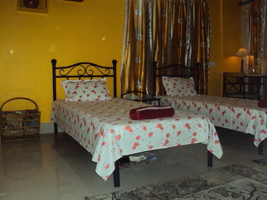 Hotel Kings Castle Γουβαχάτι Δωμάτιο φωτογραφία