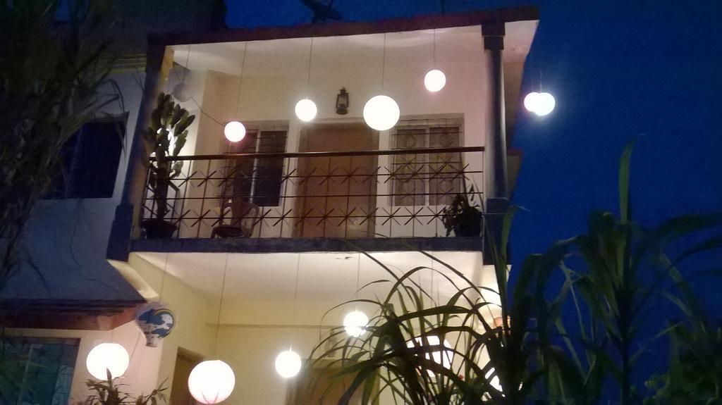 Hotel Kings Castle Γουβαχάτι Εξωτερικό φωτογραφία